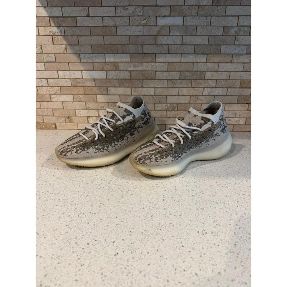 Adidas Yeezy Boost 380 Pyrite Mens Size 9.5 Sneakers